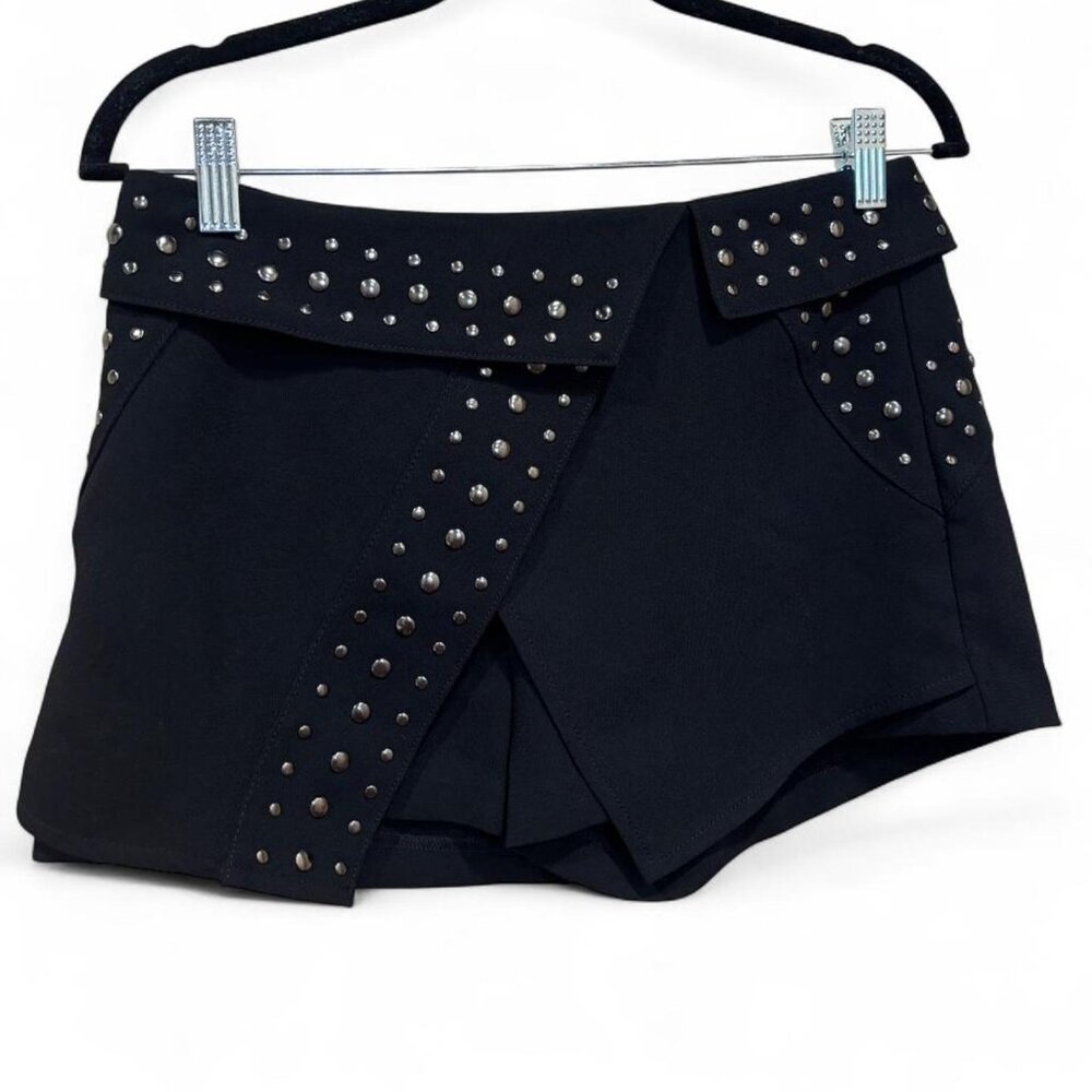 Vintage GUESS Black Studded Skort Shorts Y2K Grunge Size 2